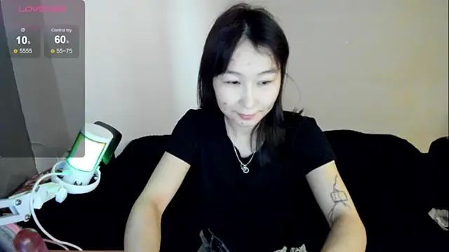 Snapshot of SaraXray chatting on 19, 11, 2025 SaraXray online show from 19, 11, 2025