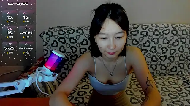 Snapshot of SaraXray chatting on 19, 12, 2025 SaraXray online show from 19, 12, 2025