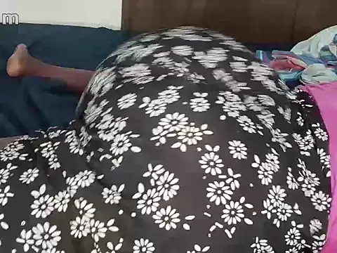Snapshot of Horny_wifey254 chatting on 2, 3, 2025 Horny wifey254 online show from 2, 3, 2025