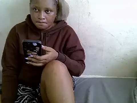 Crystal  Gee online show from 20, 3, 2025