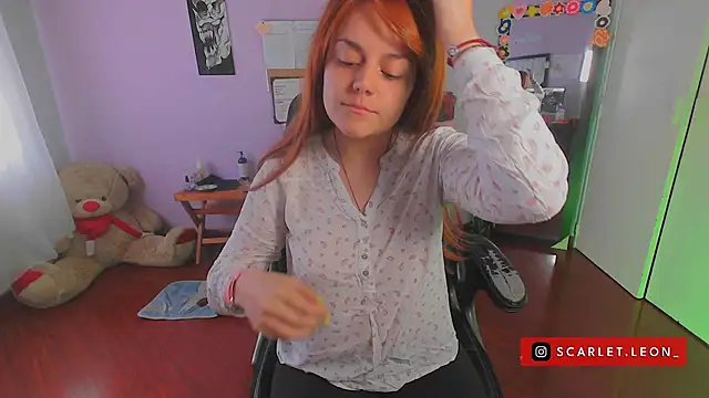 Scarletleon77 online show from 14, 2, 2025