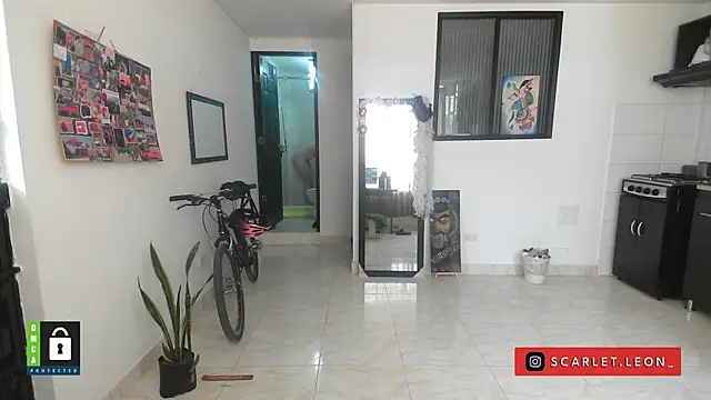 Scarletleon77 online show from 24, 9, 2025