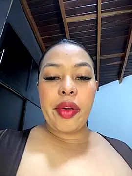 Snapshot of PUSHYLATE chatting on 14, 10, 2025 PUSHYLATE online show from 14, 10, 2025