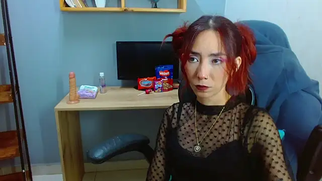 Snapshot of Erika_Stevens chatting on 5, 1, 2025 Erika Stevens online show from 5, 1, 2025