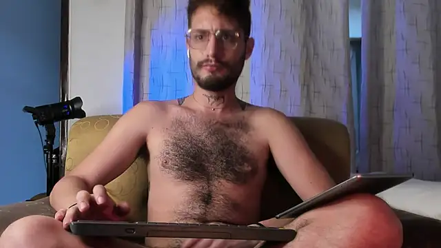 Snapshot of axel_giracr chatting on 8, 2, 2025 axel giracr online show from 8, 2, 2025