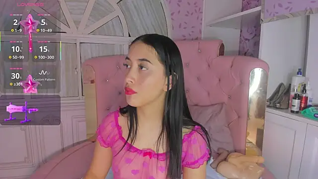 Snapshot of valentina_cortes72 chatting on 18, 10, 2025 valentina cortes72 online show from 18, 10, 2025