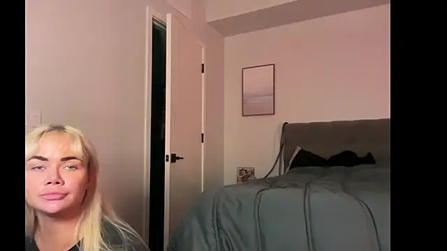 ElenaErickson online show from 7, 1, 2026