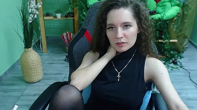Snapshot of Miss_Barbara_ chatting on 13, 2, 2025 Miss Barbara online show from 13, 2, 2025