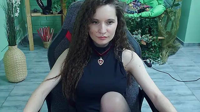 Snapshot of Miss_Barbara_ chatting on 6, 3, 2025 Miss Barbara online show from 6, 3, 2025