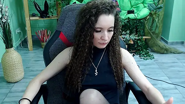 Snapshot of Miss_Barbara_ chatting on 13, 3, 2025 Miss Barbara online show from 13, 3, 2025