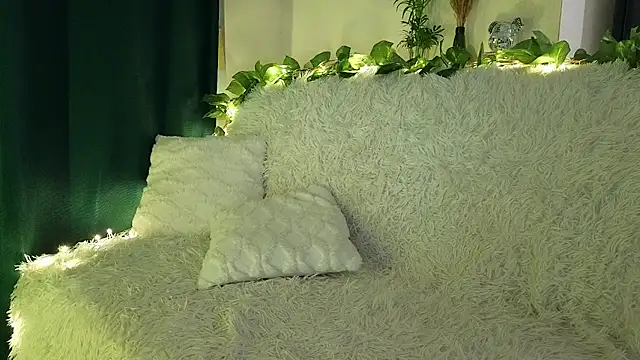 Snapshot of kristina_amurova chatting on 25, 10, 2025 kristina amurova online show from 25, 10, 2025