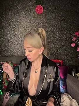 EvelinaGrey online show from 4, 1, 2025