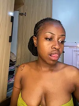 Snapshot of hot_daily chatting on 5, 1, 2025 hot daily online show from 5, 1, 2025