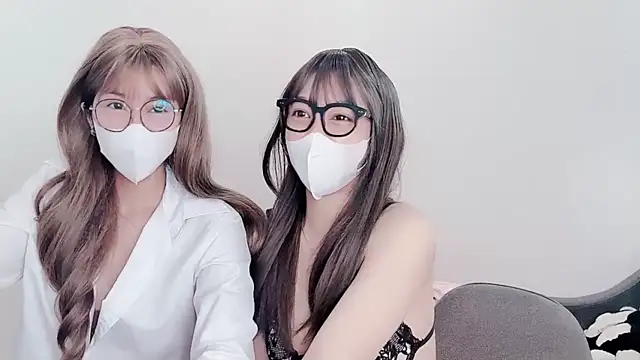 Mono-Stewardesss online show from 4, 12, 2024