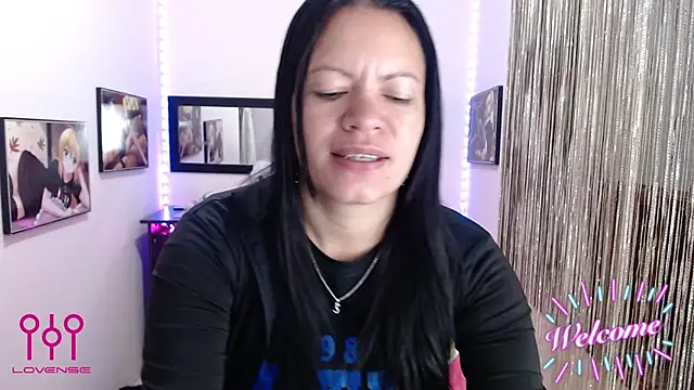 Cristal w online show from 14, 10, 2025