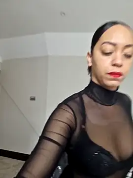 QueenTricks1 online show from 24, 2, 2026