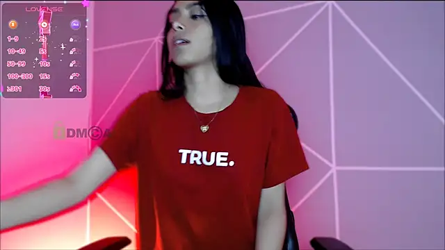 Snapshot of lilylouisee chatting on 17, 9, 2025 lilylouisee online show from 17, 9, 2025