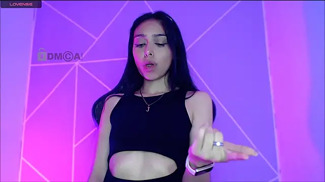 Snapshot of lilylouisee chatting on 15, 11, 2025 lilylouisee online show from 15, 11, 2025