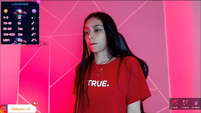 Snapshot of lilylouisee chatting on 16, 11, 2025 lilylouisee online show from 16, 11, 2025