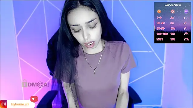 lilylouisee online show from 13, 6, 2026