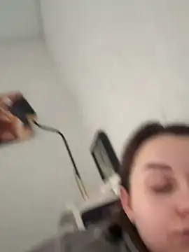 ellie ssexy online show from 4, 2, 2026