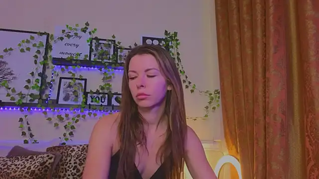 Snapshot of Real_Tini chatting on 9, 1, 2025 Real Tini online show from 9, 1, 2025