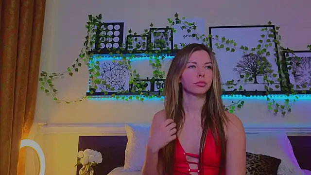 Snapshot of Real_Tini chatting on 13, 1, 2025 Real Tini online show from 13, 1, 2025