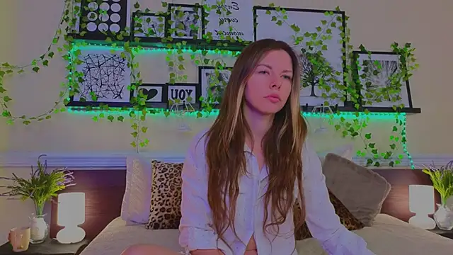 Snapshot of Real_Tini chatting on 3, 3, 2025 Real Tini online show from 3, 3, 2025