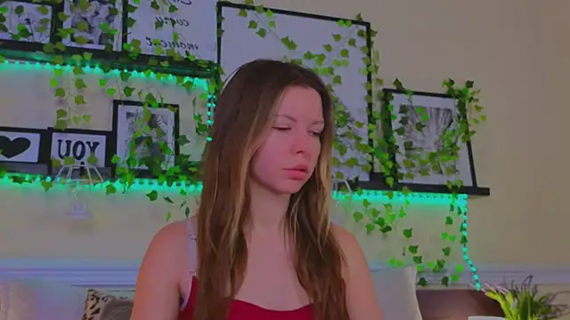 Snapshot of Real_Tini chatting on 5, 3, 2025 Real Tini online show from 5, 3, 2025