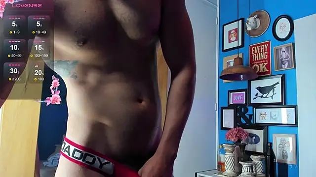 Snapshot of ElianFoxter chatting on 14, 2, 2025 ElianFoxter online show from 14, 2, 2025