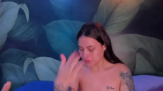 Snapshot of sweett_dirty chatting on 1, 2, 2025 sweett dirty online show from 1, 2, 2025