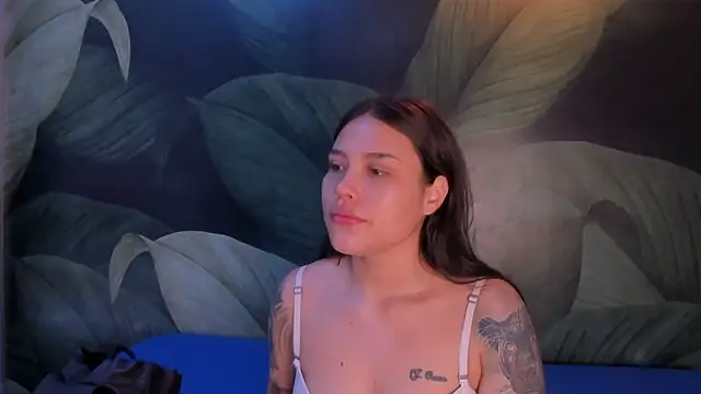 Snapshot of sweett_dirty chatting on 9, 2, 2025 sweett dirty online show from 9, 2, 2025