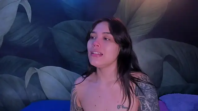 Snapshot of sweett_dirty chatting on 11, 11, 2025 sweett dirty online show from 11, 11, 2025