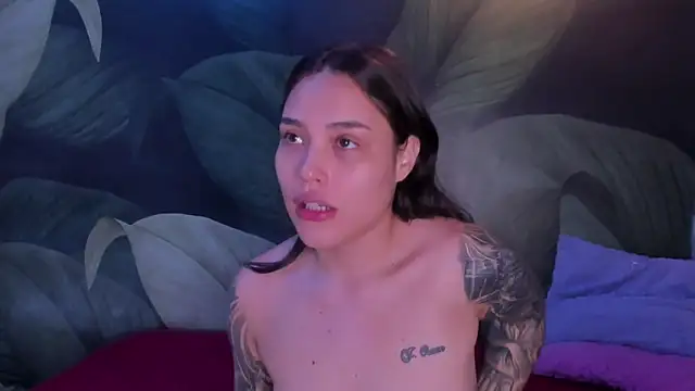 Snapshot of sweett_dirty chatting on 14, 11, 2025 sweett dirty online show from 14, 11, 2025