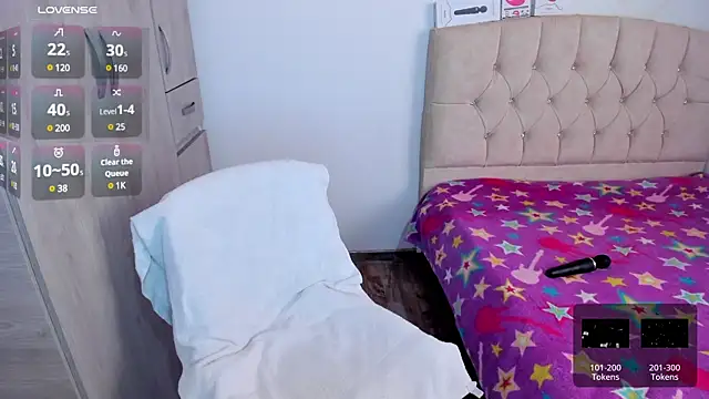 emily1  online show from 15, 12, 2024