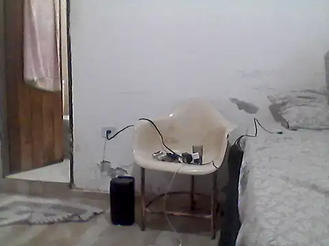 Snapshot of mariy_ chatting on 15, 10, 2025 mariy  online show from 15, 10, 2025