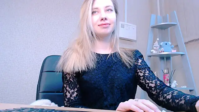 Snapshot of AliceFire_ chatting on 26, 2, 2025 AliceFire online show from 26, 2, 2025