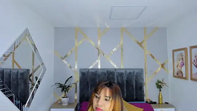 angelina castroo online show from 17, 12, 2024