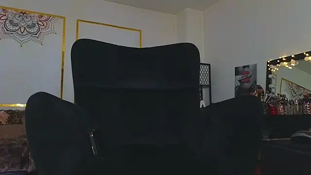 Snapshot of PandoraVolkov chatting on 27, 2, 2025 PandoraVolkov online show from 27, 2, 2025