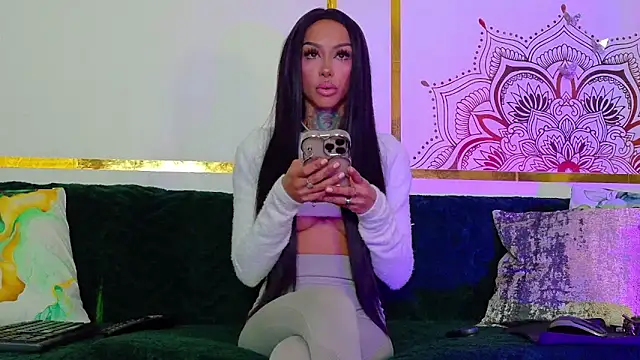 Snapshot of PandoraVolkov chatting on 9, 10, 2025 PandoraVolkov online show from 9, 10, 2025