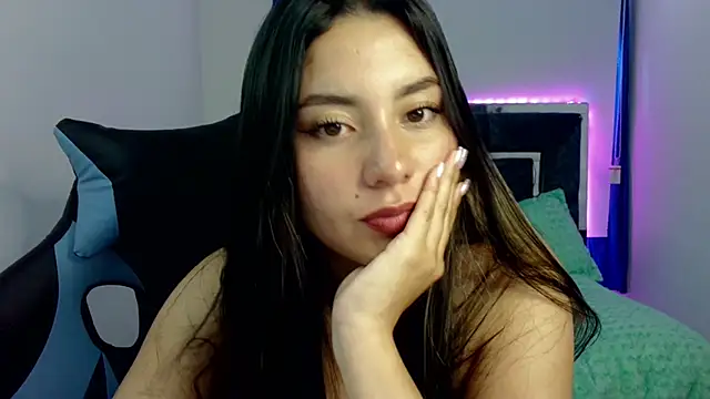 Lia 14  online show from 5, 3, 2025