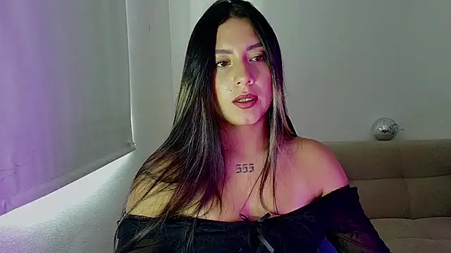 Lia 14  online show from 4, 8, 2026