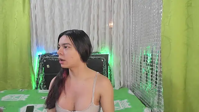 Snapshot of Megan_Miles02 chatting on 27, 12, 2024 Megan Miles02 online show from 27, 12, 2024