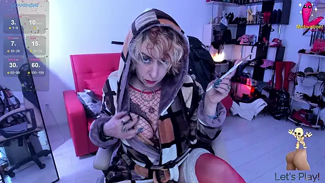 Snapshot of GinaMiracle chatting on 12, 10, 2025 GinaMiracle online show from 12, 10, 2025