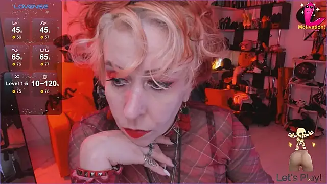 Snapshot of GinaMiracle chatting on 8, 11, 2025 GinaMiracle online show from 8, 11, 2025