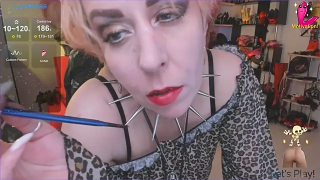 Snapshot of GinaMiracle chatting on 15, 11, 2025 GinaMiracle online show from 15, 11, 2025