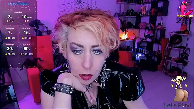 Snapshot of GinaMiracle chatting on 18, 11, 2025 GinaMiracle online show from 18, 11, 2025