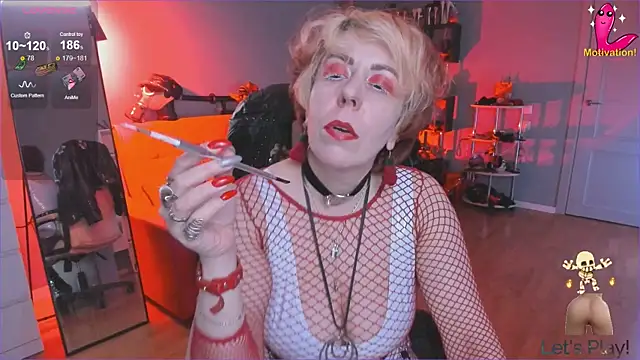 Snapshot of GinaMiracle chatting on 15, 12, 2025 GinaMiracle online show from 15, 12, 2025