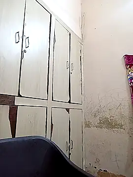 reemacouple007 online show from 15, 10, 2025