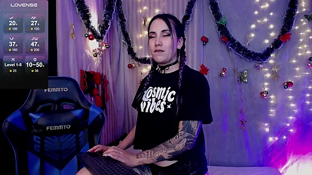 Snapshot of BLACKTSUKI7_ chatting on 5, 1, 2025 BLACKTSUKI7 online show from 5, 1, 2025